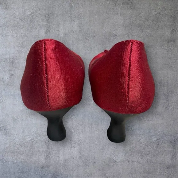 VTG MUDD RED Satin Kitten Heel Pumps Shoes Womens 9.5 Y2K Pin Up  Steampunk GlaM - Picture 7 of 9